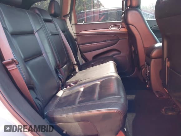 ✅ 2021 Jeep Grand Cherokee Limited • VIN: 1C4RJFBG3MC513572 • Лот: 43158982. Опубликован ранее на IAAI с пробегом 101 641 миль. Бесплатный доступ к архиву аукционных продаж из США и подробный отчёт об истории автомобиля на DreamBid. Изображение 8.