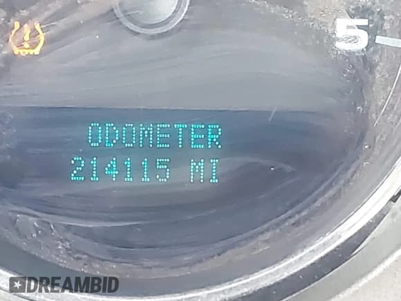 ✅ 2014 Chevrolet Silverado 2500HD • VIN: 1GC0CVC87EF132134 • Lot: 41439763. Wystawiony na IAAI z przebiegiem 214 115 mil. Bezpłatny archiwum sprzedaży aukcyjnych z USA i szczegółowy raport historii pojazdu na DreamBid. Zdjęcie 15.