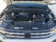 ✅ 2018 Volkswagen Atlas SE • VIN: 1V2FR2CA6JC584015 • Лот: 42130835. Опубликован ранее на Copart с пробегом 130 598 миль. Бесплатный доступ к архиву аукционных продаж из США и подробный отчёт об истории автомобиля на DreamBid. Изображение 17.