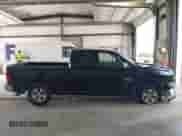 2024 Ram 1500 SLT z VIN 1C6RR6GG6RS137293, wystawiony jako IAAI lot #43323845 z przebiegiem 34 382 mil mil oraz . Historia ofert i sprzedaży dostępna na DreamBid. Obrazek 13.