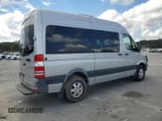 ✅ 2015 Mercedes-Benz Sprinter Passenger • VIN: WDZPE7CC0F5994594 • Lot: 74563654. Wystawiony na Copart z przebiegiem 187 823 mil. Bezpłatny archiwum sprzedaży aukcyjnych z USA i szczegółowy raport historii pojazdu na DreamBid. Zdjęcie 3.