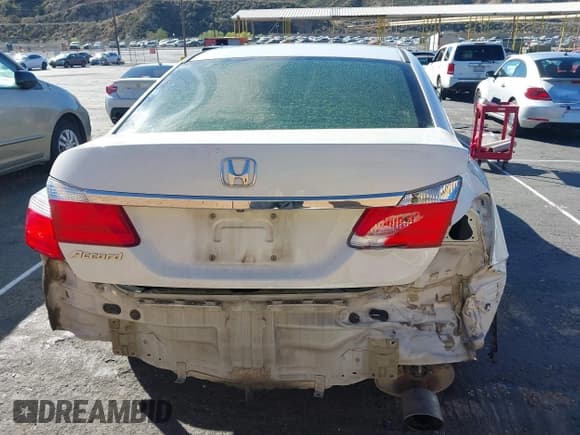 ✅ 2014 Honda Accord LX • VIN: 1HGCR2F33EA176396 • Lot: 43549928. Listed on IAAI with 95,006 mi. Free auction sales archive from the USA and detailed vehicle history report at DreamBid. Image 6.
