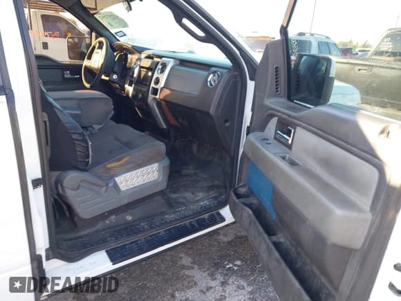 ✅ 2012 Ford F-150 XL • VIN: 1FTFX1CF3CFB74996 • Lot: 43737292. Listed on IAAI with 270,459 mi. Free auction sales archive from the USA and detailed vehicle history report at DreamBid. Image 5.