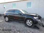✅ 2017 Mercedes-Benz GLC 300 • VIN: WDC0G4JB6HF133142 • Lot: 89716515. Wystawiony na Copart z przebiegiem 108 961 mil. Bezpłatny archiwum sprzedaży aukcyjnych z USA i szczegółowy raport historii pojazdu na DreamBid. Zdjęcie 4.