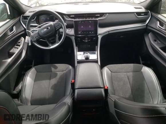 ✅ 2025 Jeep Grand Cherokee Altitude • VIN: 1C4RJHAG0S8657271 • Lot: 72078345. Listed on Copart with 12,376 mi. Free auction sales archive from the USA and detailed vehicle history report at DreamBid. Image 8.