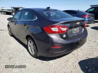 2016 Chevrolet Cruze LT z VIN 1G1BE5SM7G7315055, wystawiony jako Copart lot #45129742 z przebiegiem 93 770 mil mil oraz . Historia ofert i sprzedaży dostępna na DreamBid. Obrazek 3.