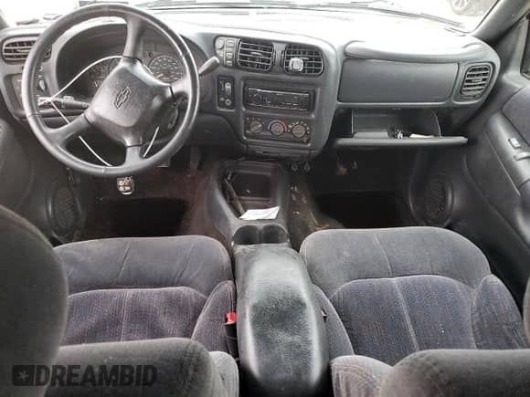 2001 Chevrolet Blazer LT with VIN 1GNDT13W11K237737, listed as a Copart auction lot 74698664 with Not provided miles and Salvage title. Bid and sale history available at DreamBid. Image 8.