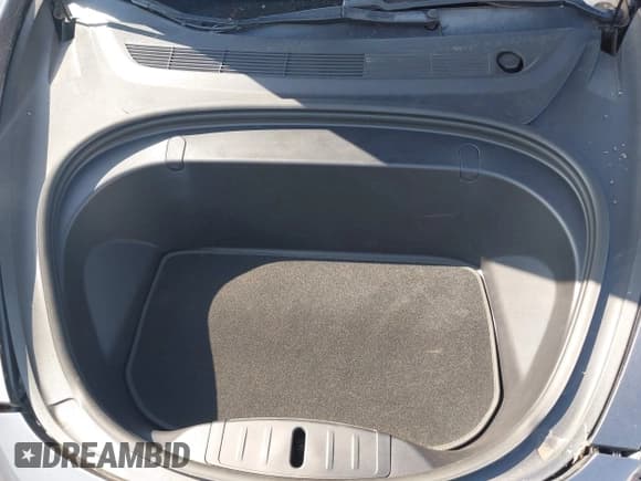 ✅ 2019 Tesla Model 3 Long Range • VIN: 5YJ3E1EB6KF209911 • Lot: 43537211. Listed on IAAI with 147,855 mi. Free auction sales archive from the USA and detailed vehicle history report at DreamBid. Image 10.