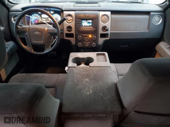 ✅ 2013 Ford F-150 XL • VIN: 1FTEW1CM9DFB57487 • Лот: 93343905. Опубликован ранее на Copart с пробегом 179 282 миль. Бесплатный доступ к архиву аукционных продаж из США и подробный отчёт об истории автомобиля на DreamBid. Изображение 8.