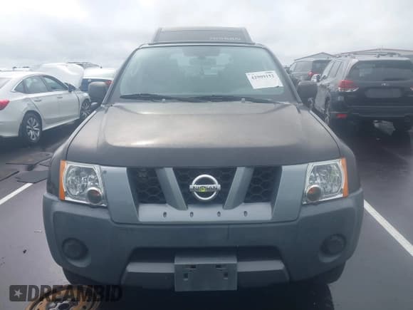 ✅ 2005 Nissan Xterra S • VIN: 5N1AN08W15C648754 • Lot: 42909152. Wystawiony na IAAI z przebiegiem 198 784 mil. Bezpłatny archiwum sprzedaży aukcyjnych z USA i szczegółowy raport historii pojazdu na DreamBid. Zdjęcie 6.