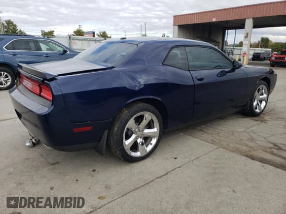 ✅ 2014 Dodge Challenger SXT Plus • VIN: 2C3CDYAG5EH176643 • Lot: 76302694. Wystawiony na Copart z przebiegiem 21 090 mil. Bezpłatny archiwum sprzedaży aukcyjnych z USA i szczegółowy raport historii pojazdu na DreamBid. Zdjęcie 3.