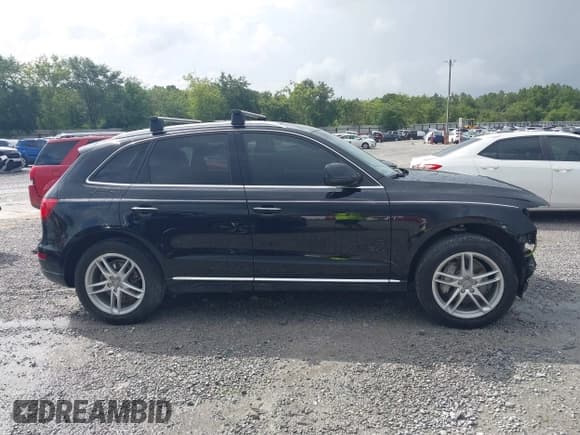 ✅ 2015 Audi Q5 Prestige • VIN: WA1VMAFP8FA057905 • Lot: 42618741. Wystawiony na IAAI z przebiegiem 123 337 mil. Bezpłatny archiwum sprzedaży aukcyjnych z USA i szczegółowy raport historii pojazdu na DreamBid. Zdjęcie 14.