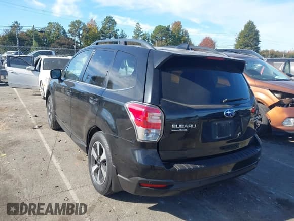 ✅ 2017 Subaru Forester Limited • VIN: JF2SJARC7HH429837 • Lot: 43525271. Wystawiony na IAAI z przebiegiem 88 598 mil. Bezpłatny archiwum sprzedaży aukcyjnych z USA i szczegółowy raport historii pojazdu na DreamBid. Zdjęcie 3.