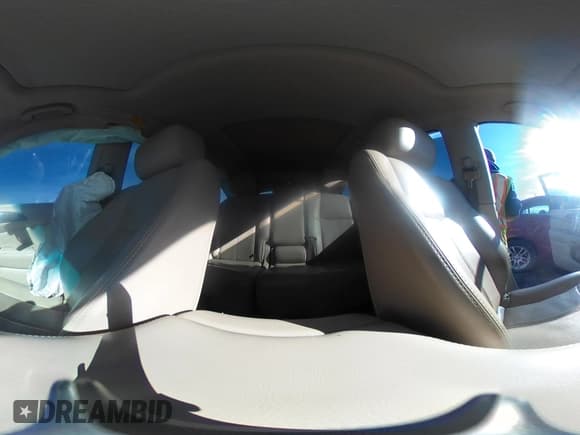 ✅ 2014 Nissan Pathfinder Platinum • VIN: 5N1AR2MM9EC707506 • Lot: 40938366. Wystawiony na IAAI z przebiegiem 157 546 mil. Bezpłatny archiwum sprzedaży aukcyjnych z USA i szczegółowy raport historii pojazdu na DreamBid. Zdjęcie 18.