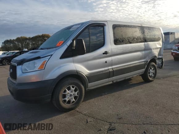 ✅ 2016 Ford Transit XLT • VIN: 1FMZK1YM9GKB12742 • Lot: 91829305. Wystawiony na Copart z przebiegiem 150 591 mil. Bezpłatny archiwum sprzedaży aukcyjnych z USA i szczegółowy raport historii pojazdu na DreamBid. Zdjęcie 1.