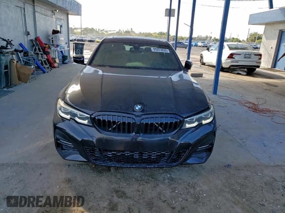 ✅ 2021 BMW 3 Series 330i • VIN: 3MW5R1J07M8C18574 • Lot: 95923835. Listed on Copart with 27,901 mi. Free auction sales archive from the USA and detailed vehicle history report at DreamBid. Image 5.
