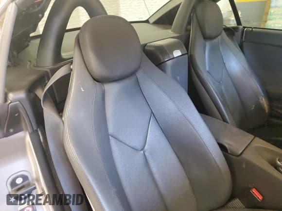 ✅ 2006 Mercedes-Benz SLK 280 • VIN: WDBWK54F86F095928 • Lot: 92979135. Listed on Copart with 121,404 mi. Free auction sales archive from the USA and detailed vehicle history report at DreamBid. Image 10.