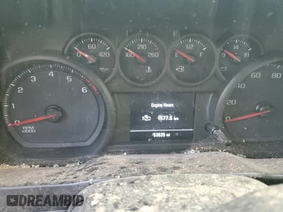 ✅ 2019 Chevrolet Silverado 1500 Custom • VIN: 1GCRYBEH7KZ413798 • Lot: 63088314. Wystawiony na Copart z przebiegiem 53 626 mil. Bezpłatny archiwum sprzedaży aukcyjnych z USA i szczegółowy raport historii pojazdu na DreamBid. Zdjęcie 9.