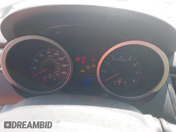 ✅ 2010 Hyundai Genesis Coupe Track • VIN: KMHHU6KHXAU004110 • Lot: 42754734. Wystawiony na IAAI z przebiegiem 176 668 mil. Bezpłatny archiwum sprzedaży aukcyjnych z USA i szczegółowy raport historii pojazdu na DreamBid. Zdjęcie 7.