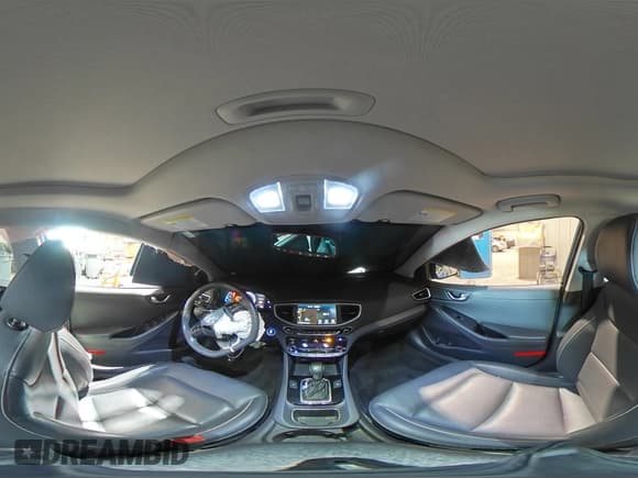 ✅ 2018 Hyundai Ioniq Limited • VIN: KMHC05LC2JU097630 • Lot: 48547355. Wystawiony na Copart z przebiegiem 133 880 mil. Bezpłatny archiwum sprzedaży aukcyjnych z USA i szczegółowy raport historii pojazdu na DreamBid. Zdjęcie 13.