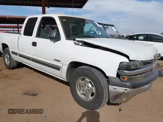 ✅ 2000 Chevrolet Silverado 1500 LT • VIN: 1GCEC19T5YZ155392 • Лот: 41255154. Опубликован ранее на IAAI с пробегом 272 056 миль. Бесплатный доступ к архиву аукционных продаж из США и подробный отчёт об истории автомобиля на DreamBid. Изображение 1.