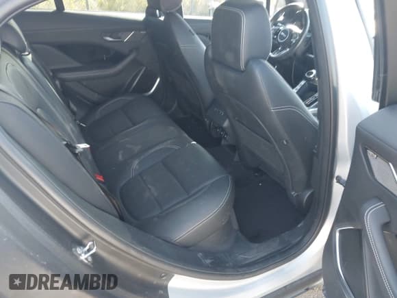 ✅ 2020 Jaguar I-Pace SE • VIN: SADHC2S13L1F80538 • Lot: 43315996. Wystawiony na IAAI z przebiegiem 47 900 mil. Bezpłatny archiwum sprzedaży aukcyjnych z USA i szczegółowy raport historii pojazdu na DreamBid. Zdjęcie 8.