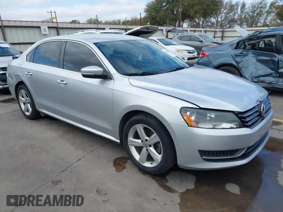✅ 2013 Volkswagen Passat SE • VIN: 1VWBP7A39DC034221 • Lot: 43707852. Listed on IAAI with 159,151 mi. Free auction sales archive from the USA and detailed vehicle history report at DreamBid. Image 1.