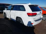 ✅ 2020 Jeep Grand Cherokee Laredo • VIN: 1C4RJFAG2LC364345 • Lot: 41348587. Wystawiony na IAAI z przebiegiem 18 747 mil. Bezpłatny archiwum sprzedaży aukcyjnych z USA i szczegółowy raport historii pojazdu na DreamBid. Zdjęcie 3.