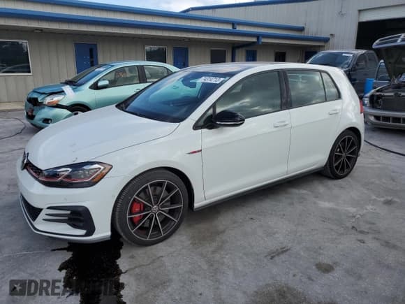 ✅ 2021 Volkswagen Golf GTI S • VIN: 3VW6T7AU3MM000831 • Лот: 74314713. Опубликован ранее на Copart с пробегом 35 383 миль. Бесплатный доступ к архиву аукционных продаж из США и подробный отчёт об истории автомобиля на DreamBid. Изображение 1.