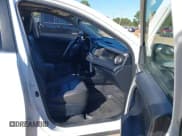 ✅ 2018 Toyota RAV4 XLE • VIN: JTMWFREV1JJ730920 • Lot: 43597877. Listed on IAAI with 88,444 mi. Free auction sales archive from the USA and detailed vehicle history report at DreamBid. Image 5.