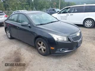 2011 Chevrolet Cruze 1LT z VIN 1G1PF5S91B7116381, wystawiony jako IAAI lot #42877702 z przebiegiem 157 676 mil mil oraz . Historia ofert i sprzedaży dostępna na DreamBid. Obrazek 1.