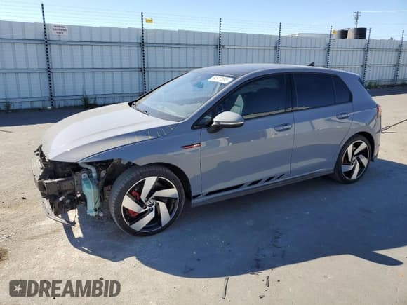 ✅ 2023 Volkswagen Golf GTI SE • VIN: WVWRA7CD4PW145979 • Лот: 84977595. Опубликован ранее на Copart с пробегом 32 041 миль. Бесплатный доступ к архиву аукционных продаж из США и подробный отчёт об истории автомобиля на DreamBid. Изображение 1.