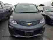 2020 Chevrolet Bolt EV Premier z VIN 1G1FZ6S01L4116989, wystawiony jako Copart lot #82601513 z przebiegiem 10 471 mil mil oraz . Historia ofert i sprzedaży dostępna na DreamBid. Obrazek 5.