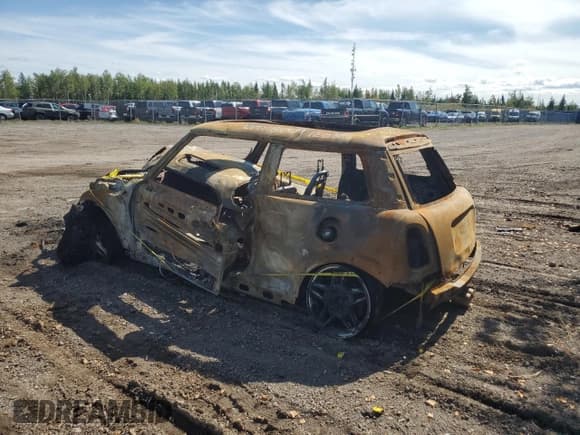 ✅ 2007 MINI Hardtop S • VIN: WMWMF73527TL85874 • Lot: 80091205. Listed on Copart with Not provided. Free auction sales archive from the USA and detailed vehicle history report at DreamBid. Image 2.