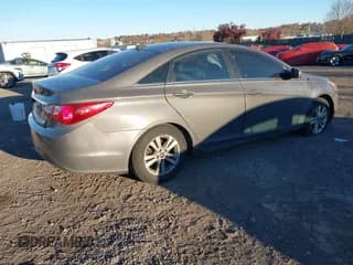 ✅ 2012 Hyundai Sonata GLS • VIN: 5NPEB4AC5CH348772 • Lot: 43638251. Listed on IAAI with 136,618 mi. Free auction sales archive from the USA and detailed vehicle history report at DreamBid. Image 4.