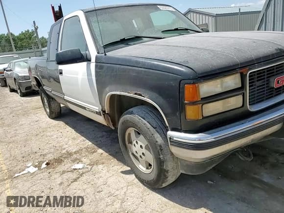 ✅ 1995 GMC Sierra 1500 • VIN: 2GTEK19K5S1568617 • Lot: 63523915. Listed on Copart with 241,097 mi. Free auction sales archive from the USA and detailed vehicle history report at DreamBid. Image 13.