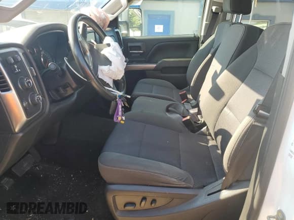 ✅ 2017 Chevrolet Silverado 2500HD LT • VIN: 1GC1KVEG8HF224384 • Lot: 68040335. Wystawiony na Copart z przebiegiem 139 618 mil. Bezpłatny archiwum sprzedaży aukcyjnych z USA i szczegółowy raport historii pojazdu na DreamBid. Zdjęcie 7.