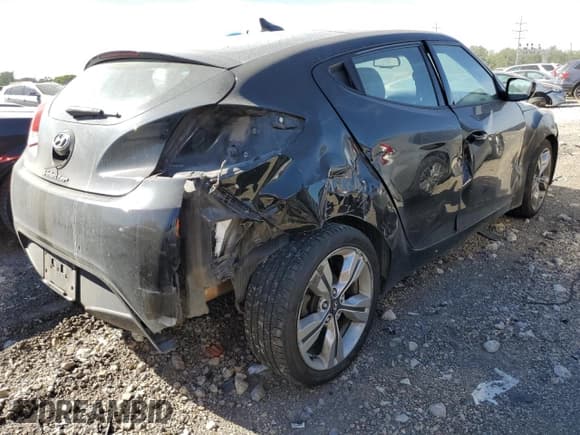 ✅ 2013 Hyundai Veloster w/Black Int • VIN: KMHTC6AD9DU086234 • Lot: 68139154. Wystawiony na Copart z przebiegiem 145 192 mil. Bezpłatny archiwum sprzedaży aukcyjnych z USA i szczegółowy raport historii pojazdu na DreamBid. Zdjęcie 3.