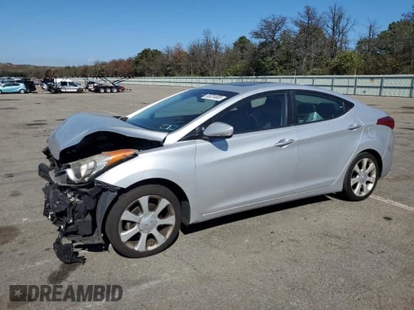 ✅ 2013 Hyundai Elantra Limited • VIN: KMHDH4AE9DU664111 • Lot: 85324685. Listed on Copart with 120,617 mi. Free auction sales archive from the USA and detailed vehicle history report at DreamBid. Image 1.