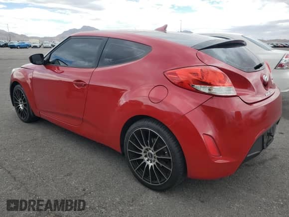 2013 Hyundai Veloster w/Black Int с VIN KMHTC6AD3DU172901, выставлен на аукционе Copart как лот 82373925 с пробегом 91 126 миль миль и Списание • Salvage title. История ставок и продаж доступна на DreamBid. Изображение 2.