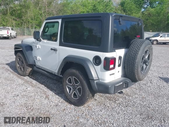 ✅ 2020 Jeep Wrangler Sport S • VIN: 1C4GJXAN3LW227196 • Lot: 42025739. Listed on IAAI with 69,607 mi. Free auction sales archive from the USA and detailed vehicle history report at DreamBid. Image 3.