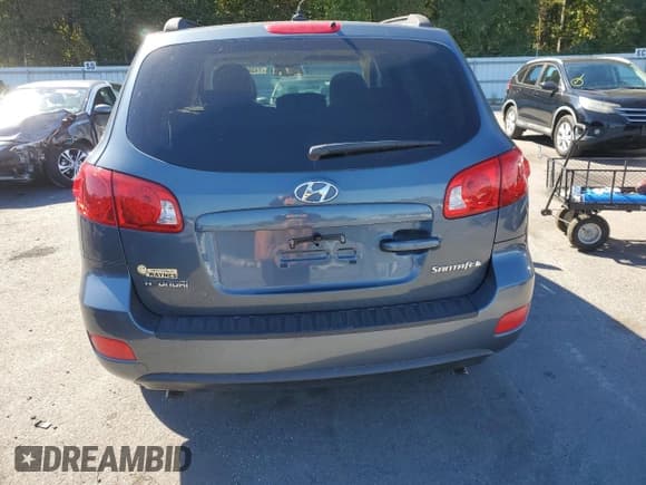 ✅ 2008 Hyundai Santa Fe GLS • VIN: 5NMSG13D58H228712 • Lot: 74367834. Listed on Copart with 133,692 mi. Free auction sales archive from the USA and detailed vehicle history report at DreamBid. Image 6.