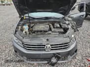 ✅ 2017 Volkswagen Passat S • VIN: 1VWAT7A38HC038239 • Lot: 86126035. Wystawiony na Copart z przebiegiem 178 689 mil. Bezpłatny archiwum sprzedaży aukcyjnych z USA i szczegółowy raport historii pojazdu na DreamBid. Zdjęcie 11.