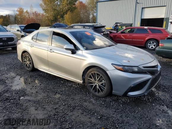 2024 Toyota Camry SE with VIN 4T1S11BK7RU118543, listed as a Copart auction lot 80970564 with 12,316 mi miles and Salvage title. Bid and sale history available at DreamBid. Image 4.