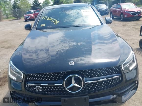 ✅ 2020 Mercedes-Benz GLC 300 • VIN: W1N0J8EB8LF850068 • Lot: 42166508. Listed on IAAI with 35,037 mi. Free auction sales archive from the USA and detailed vehicle history report at DreamBid. Image 12.
