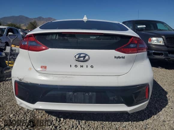 2018 Hyundai Ioniq SEL z VIN KMHC75LC4JU082428, wystawiony jako Copart lot #71263354 z przebiegiem Nie podano mil oraz Czysty tytuł • Clean title. Historia ofert i sprzedaży dostępna na DreamBid. Obrazek 6.
