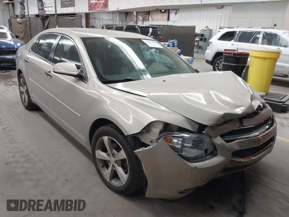 ✅ 2012 Chevrolet Malibu 1LT • VIN: 1G1ZC5E00CF156134 • Лот: 43505999. Опубликован ранее на IAAI с пробегом 51 561 миль. Бесплатный доступ к архиву аукционных продаж из США и подробный отчёт об истории автомобиля на DreamBid. Изображение 1.