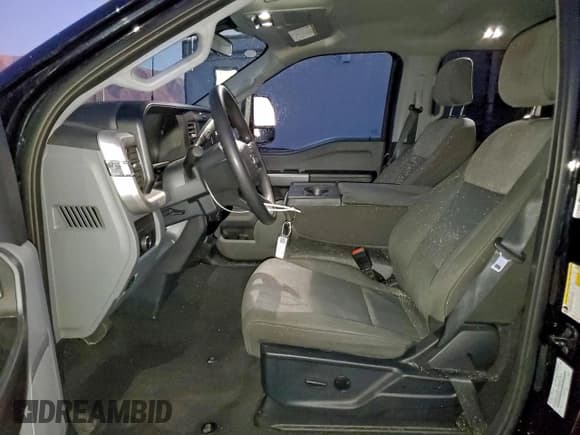 ✅ 2025 Ford F-350 XLT • VIN: 1FT8W3DT0SEC53655 • Лот: 95520485. Опубликован ранее на Copart с пробегом 90 904 миль. Бесплатный доступ к архиву аукционных продаж из США и подробный отчёт об истории автомобиля на DreamBid. Изображение 7.