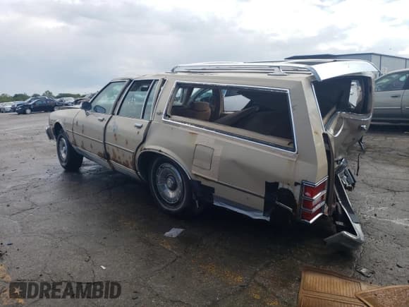 ✅ 1982 Chevrolet Caprice • VIN: 2G1AN35HXC1237392 • Лот: 69453243. Опубликован ранее на Copart с пробегом 31 492 миль. Бесплатный доступ к архиву аукционных продаж из США и подробный отчёт об истории автомобиля на DreamBid. Изображение 2.