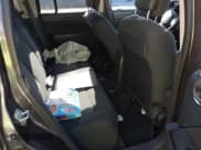 ✅ 2016 Jeep Patriot Sport SE • VIN: 1C4NJPBA8GD600169 • Lot: 43695138. Wystawiony na IAAI z przebiegiem 182 927 mil. Bezpłatny archiwum sprzedaży aukcyjnych z USA i szczegółowy raport historii pojazdu na DreamBid. Zdjęcie 8.